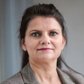 Anna Karkut