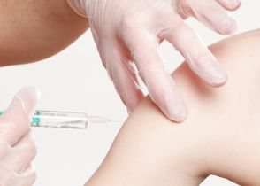 Oświadczenie o wyrażeniu zgody na szczepienie – w jakich sytuacjach go pobierać
