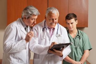 Age diversity management – nowe wyzwanie dla placówek medycznych