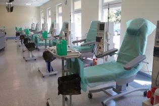 Pierwsza stacja dializ w Kłodzku leczy pacjentów