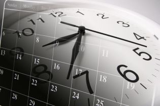 Jak długo przechowywać wykaz godzin pracy na kontrakcie