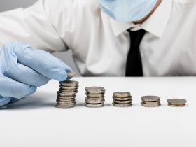 Tempo wzrostu wynagrodzeń a dostępność leczenia w ocenie prezesa NFZ