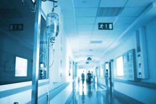 Prawa pacjenta przy przyjęciu do szpitala psychiatrycznego bez zgody – leczenie i ochrona zdrowia psychicznego