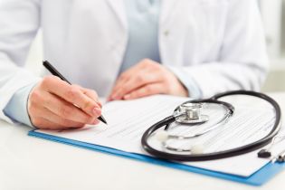 Efektywne prowadzenie dokumentacji medycznej: ważne wskazówki
