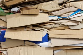 Zarządzanie odpadami papierowymi i tekturowymi w przychodni