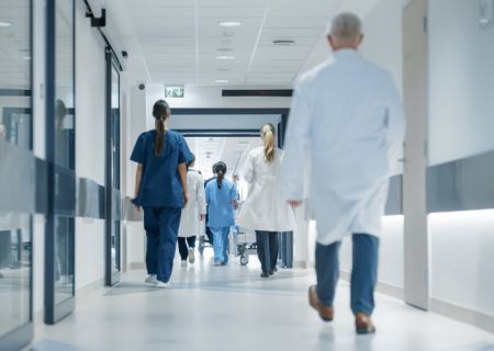 czy nfz musi udostepniac imie i nazwisko lekarza